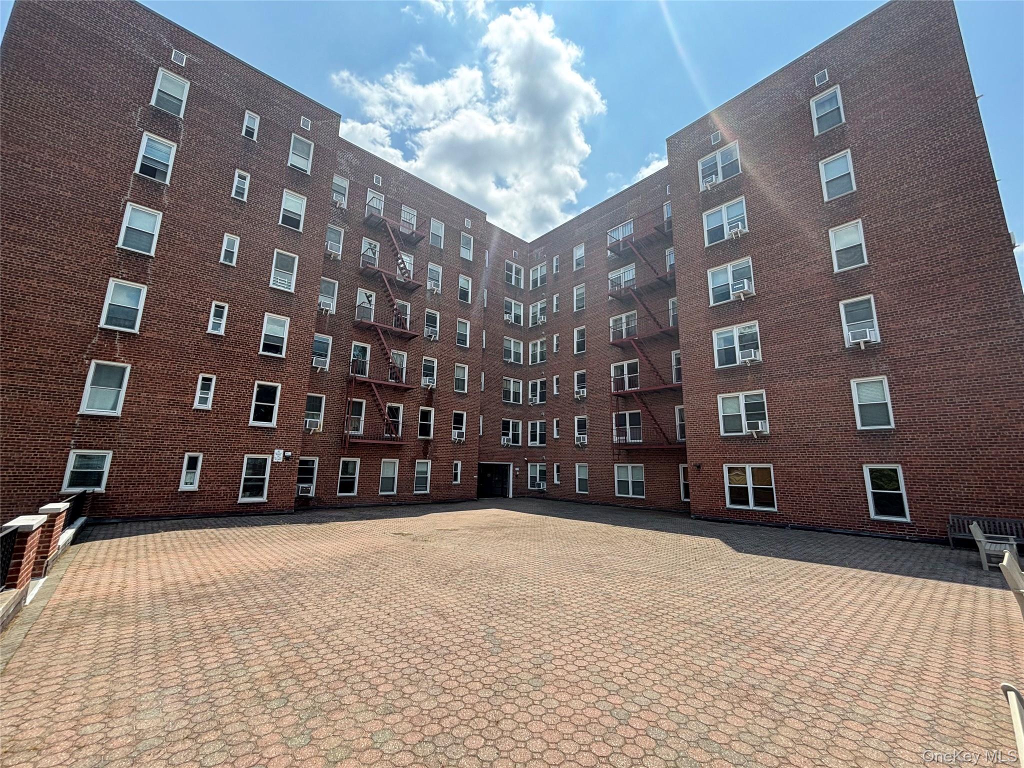 1 Hawley Terrace # 6K, Yonkers, NY 10701