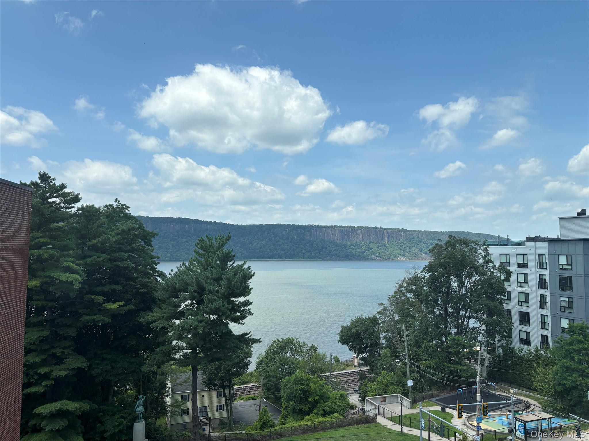 1 Hawley Terrace # 6K, Yonkers, NY 10701