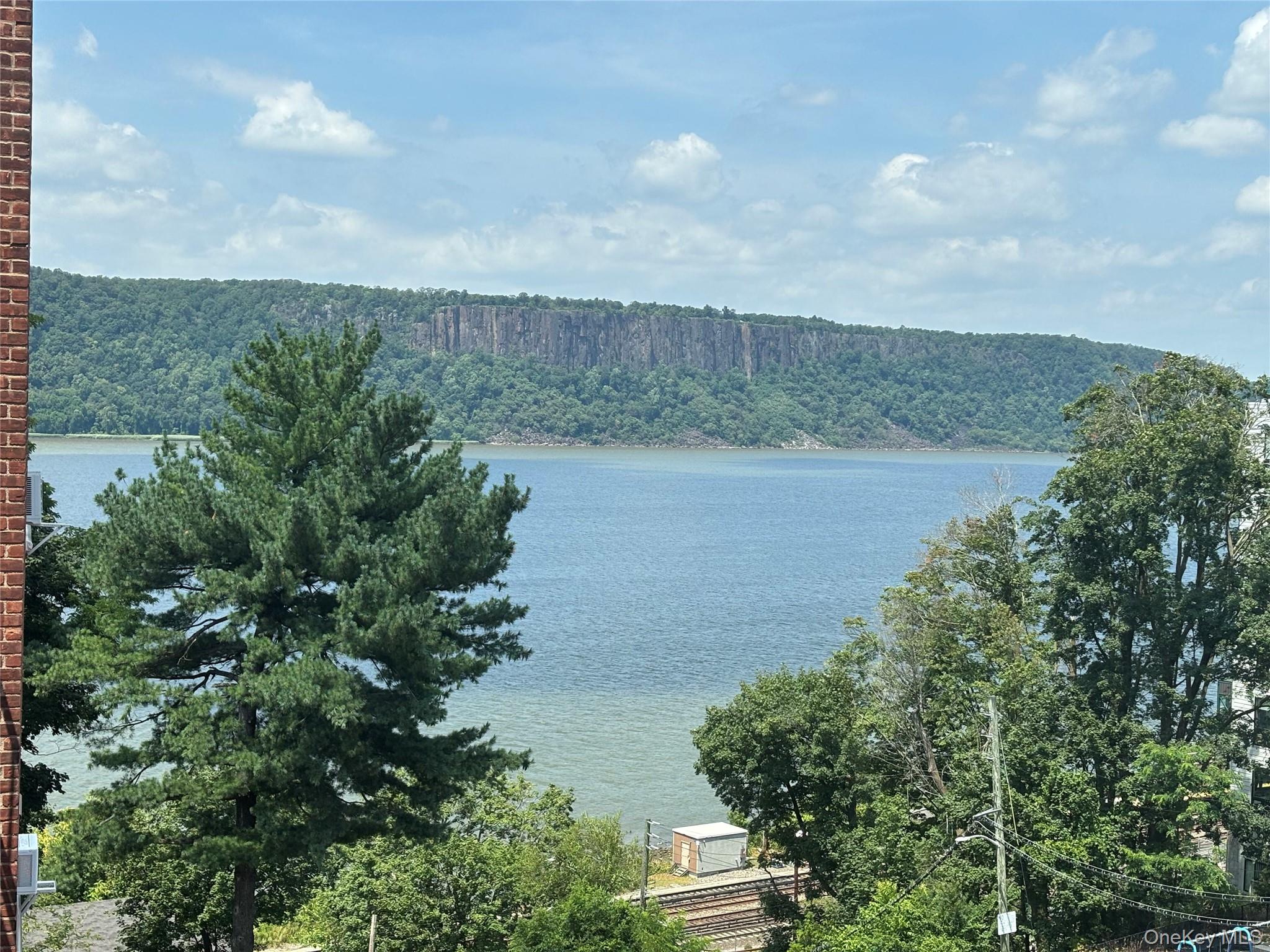 1 Hawley Terrace # 6K, Yonkers, NY 10701