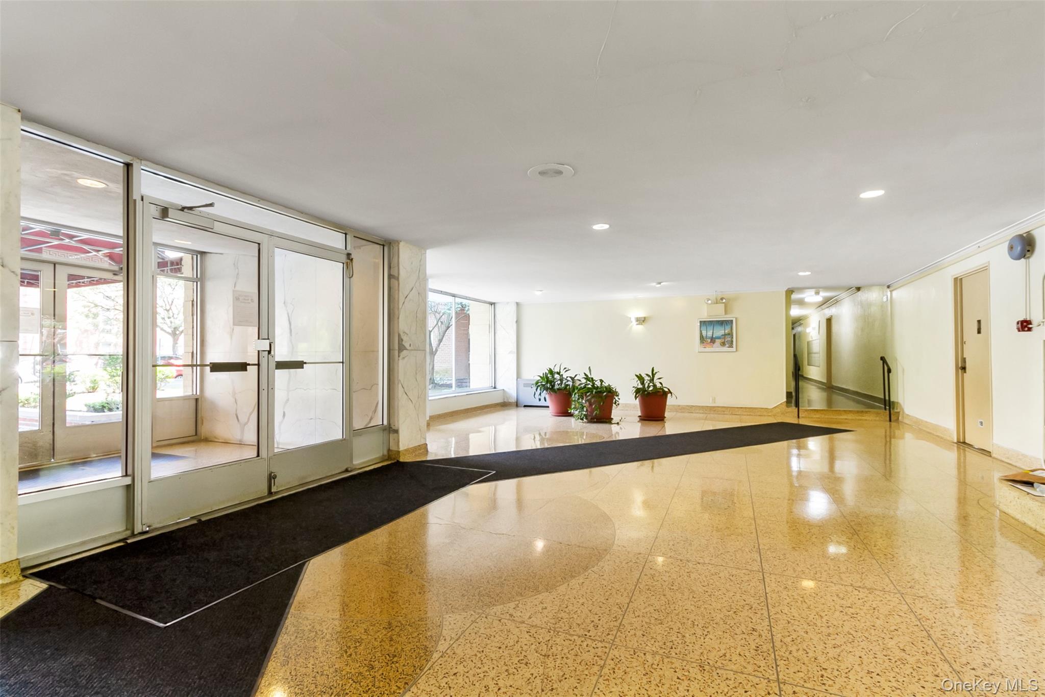 1 Sadore Lane # 4T, Yonkers, NY 10710