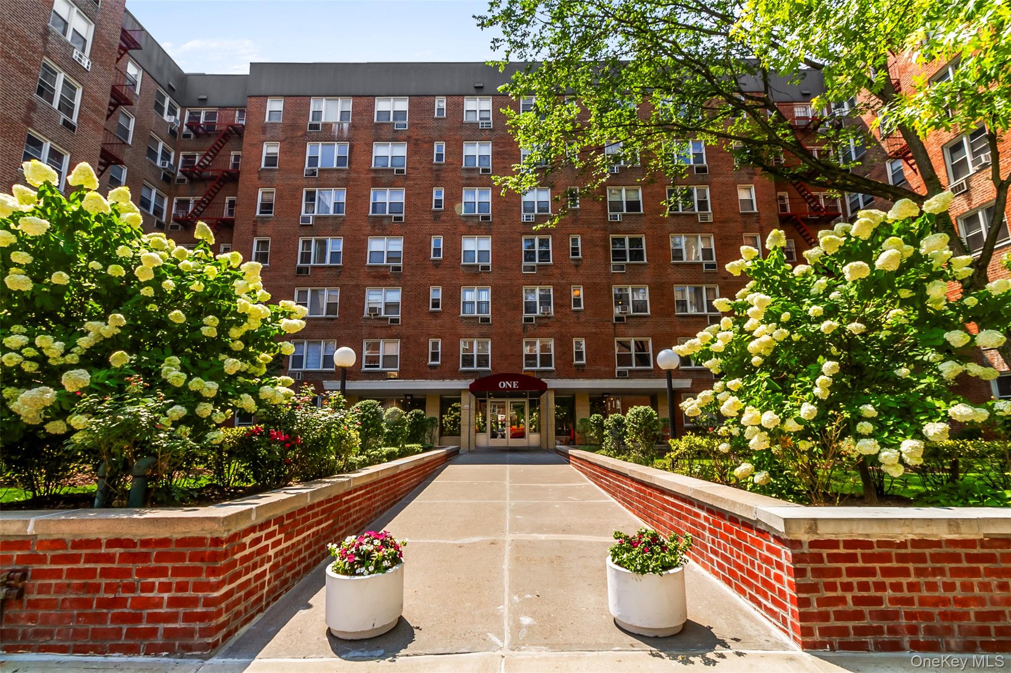 1 Sadore Lane # 4T, Yonkers, NY 10710