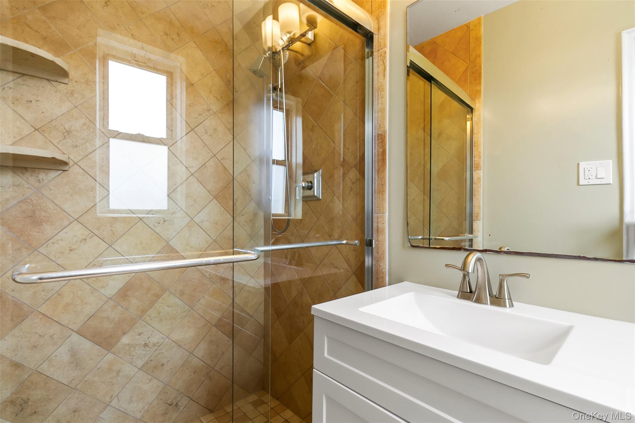 1 Sadore Lane # 4T, Yonkers, NY 10710