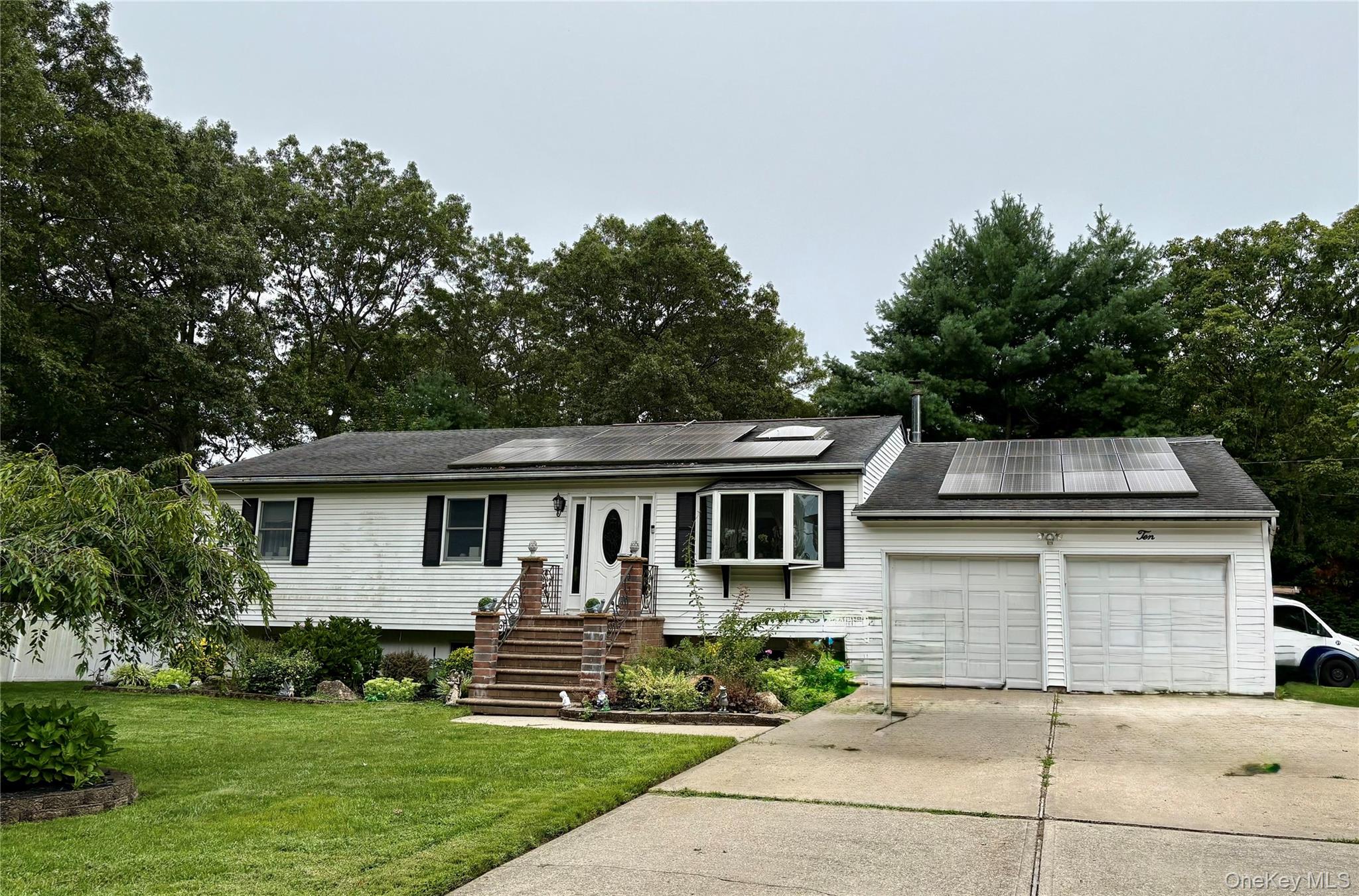 10 Joanna Place, Port Jefferson Station, NY 11776