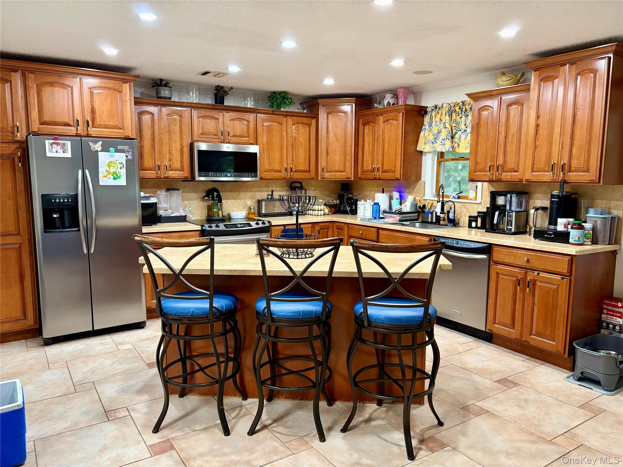 10 Joanna Place, Port Jefferson Station, NY 11776