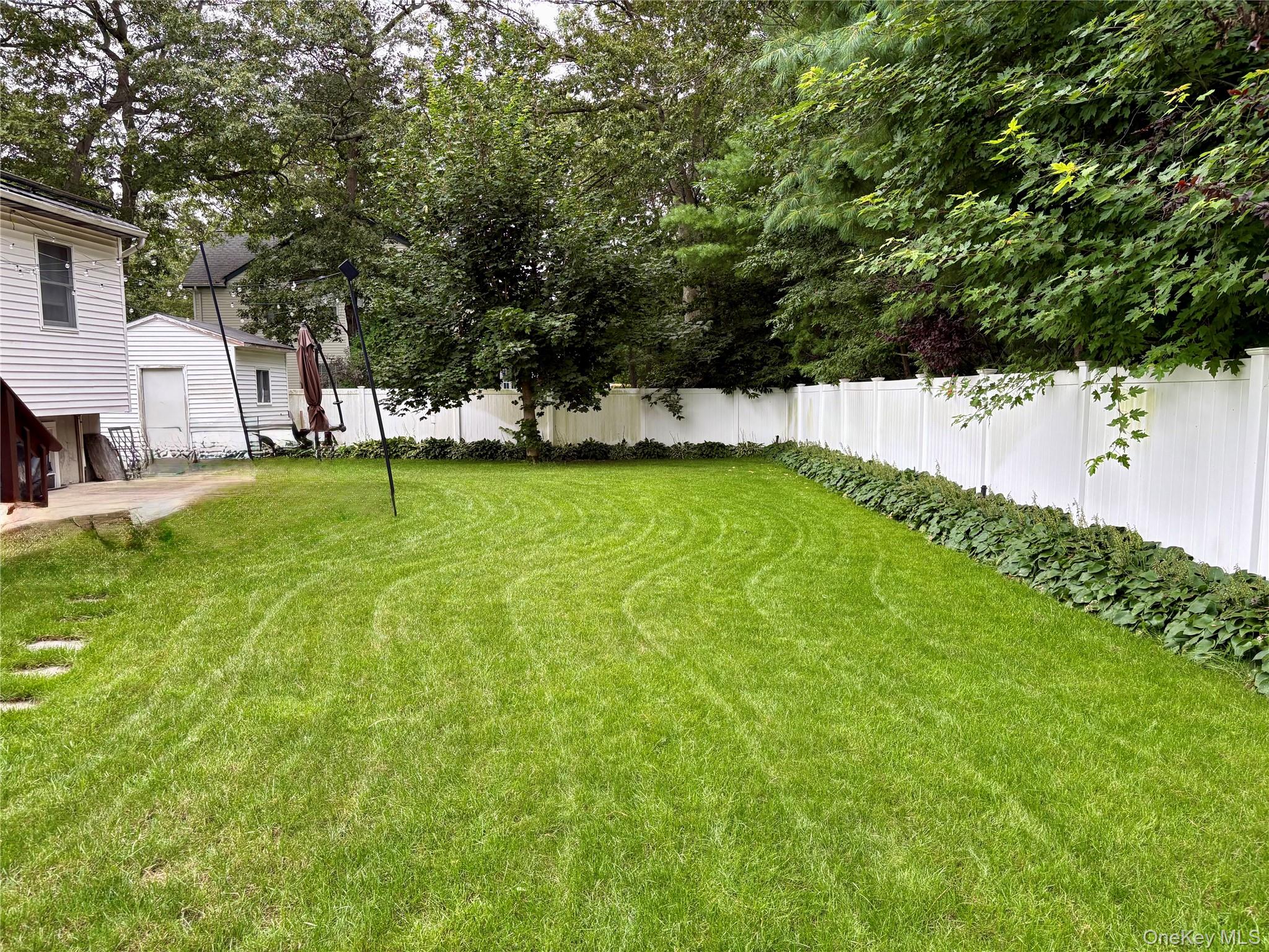 10 Joanna Place, Port Jefferson Station, NY 11776