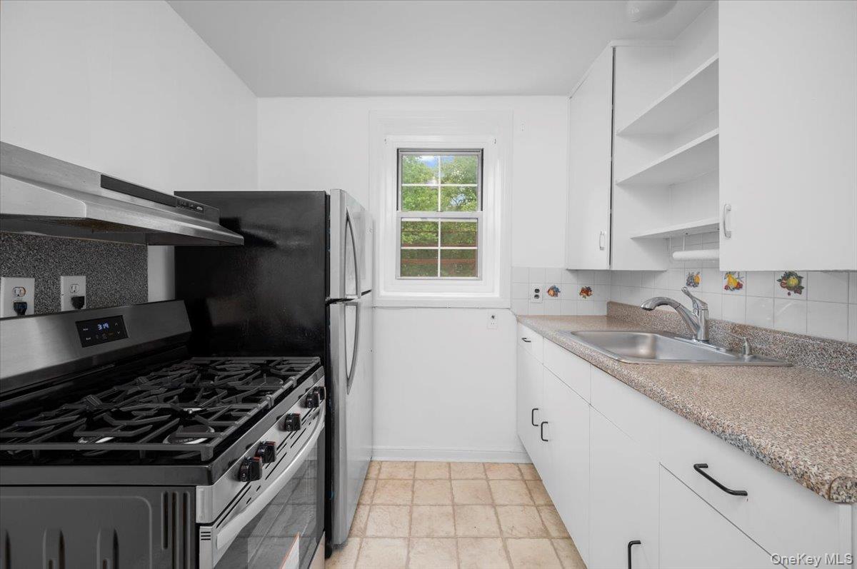 1352 Midland # #3Q, Bronxville, NY 10708