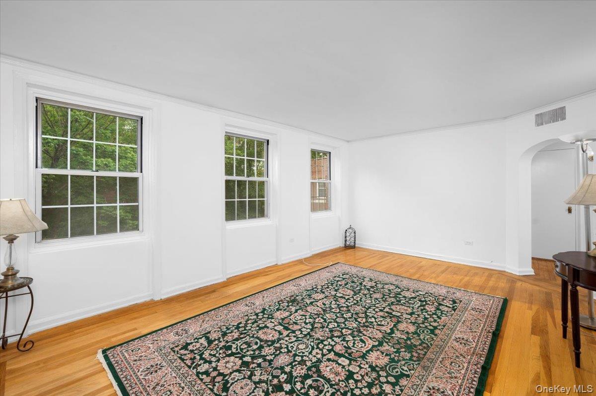 1352 Midland # #3Q, Bronxville, NY 10708