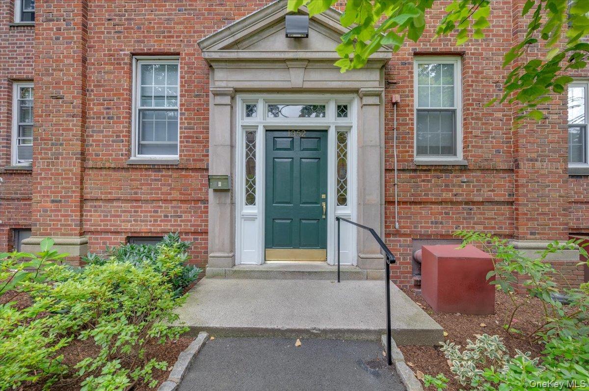 1352 Midland # #3Q, Bronxville, NY 10708