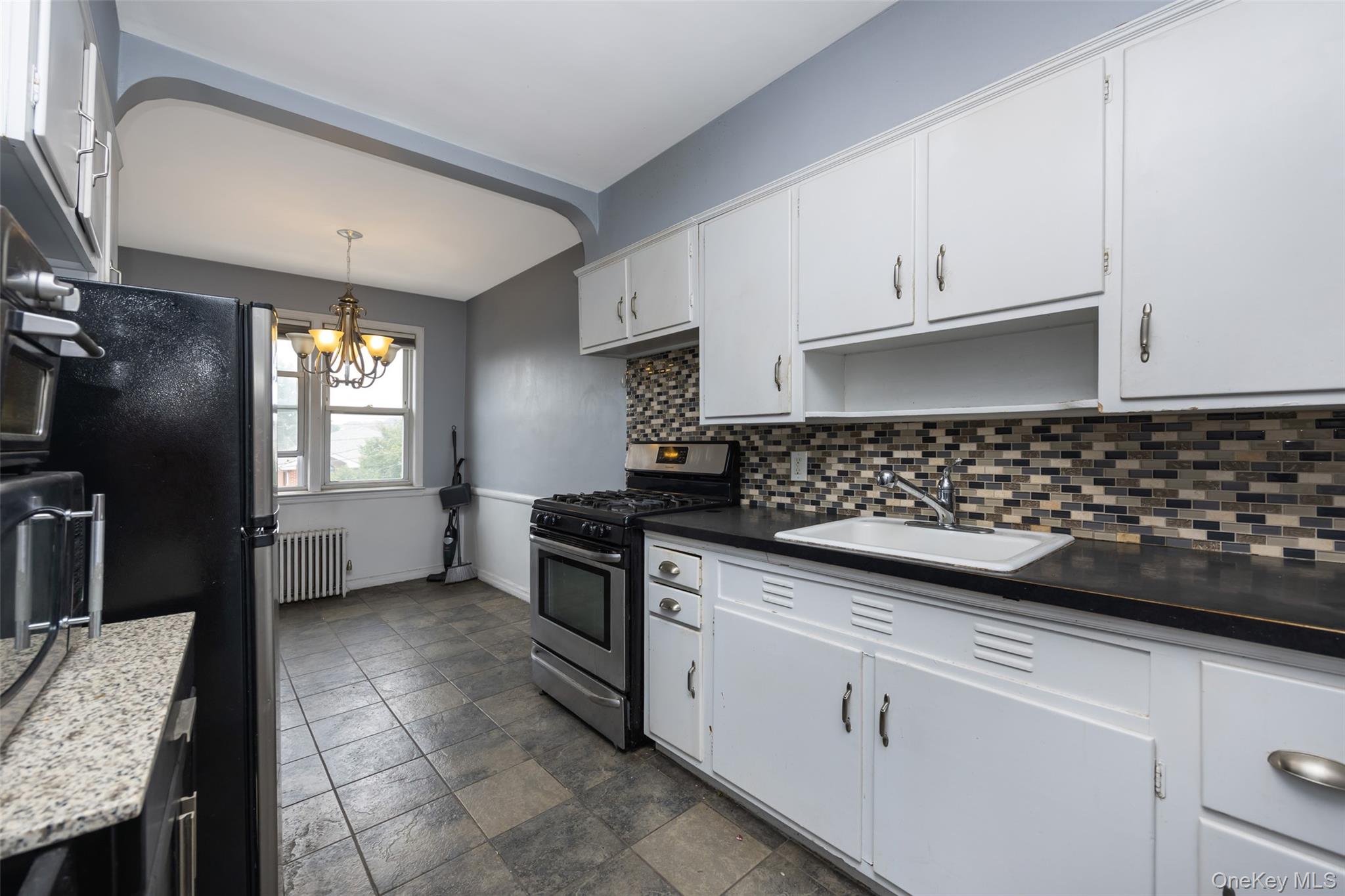 8012 165th Street, Flushing, NY 11432