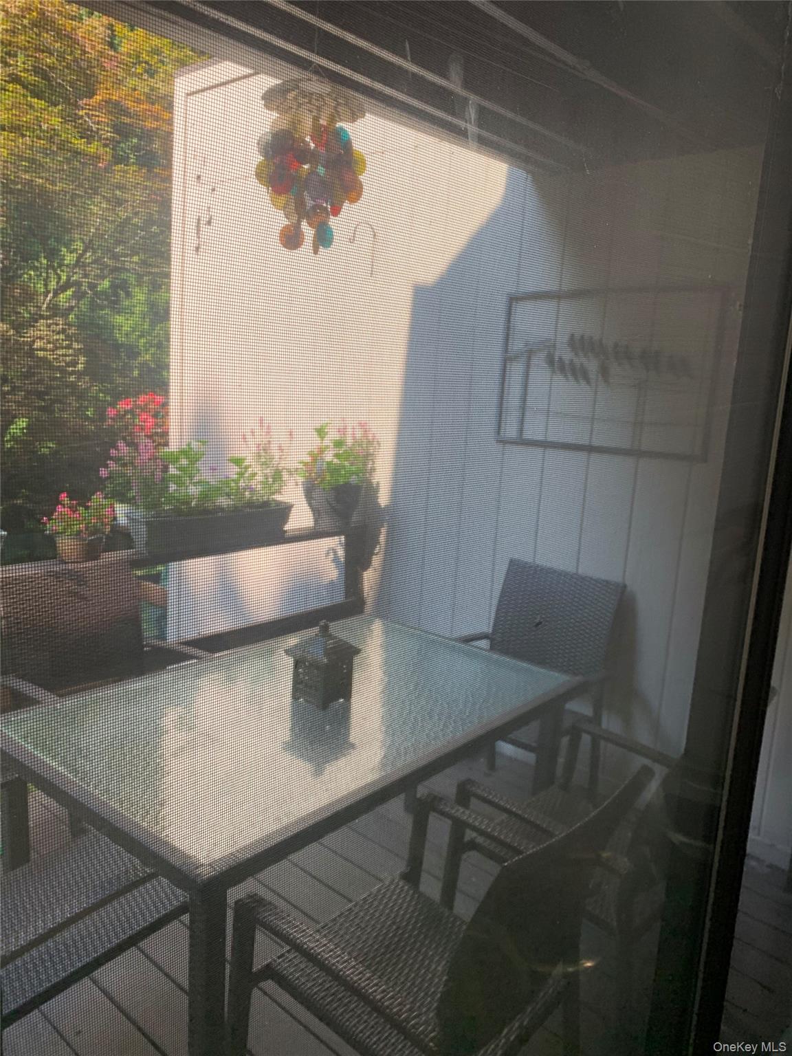 40 Cedar Lane N, Glen Head, NY 11545