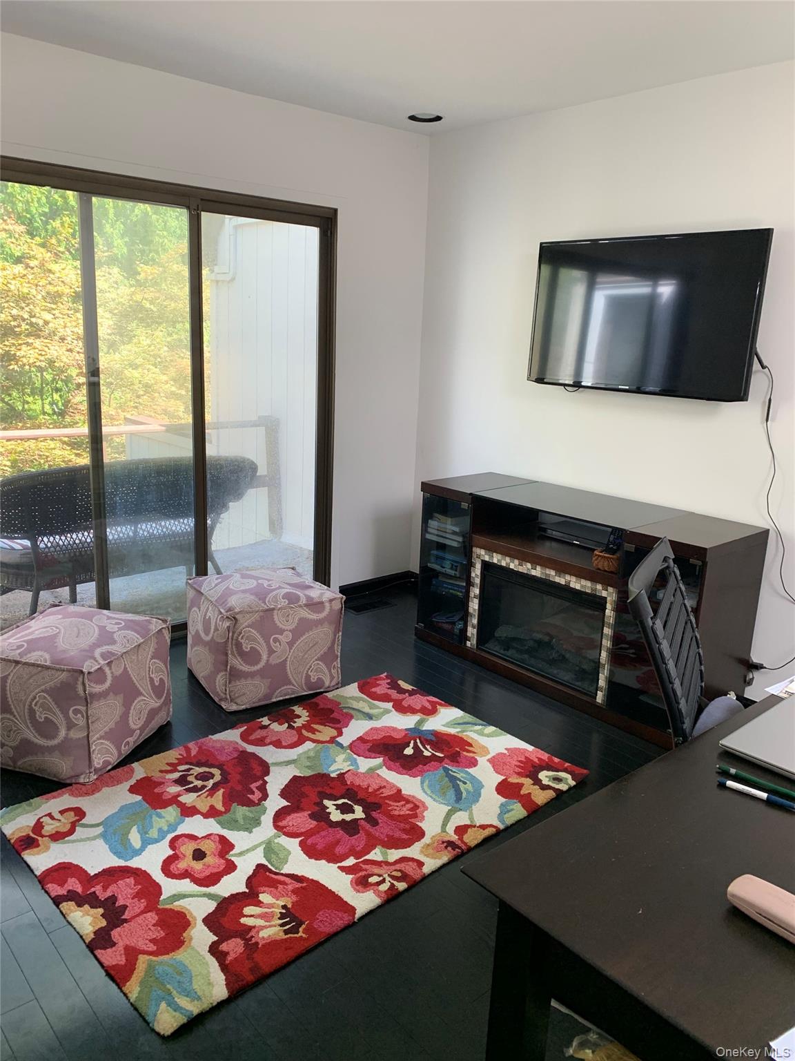 40 Cedar Lane N, Glen Head, NY 11545