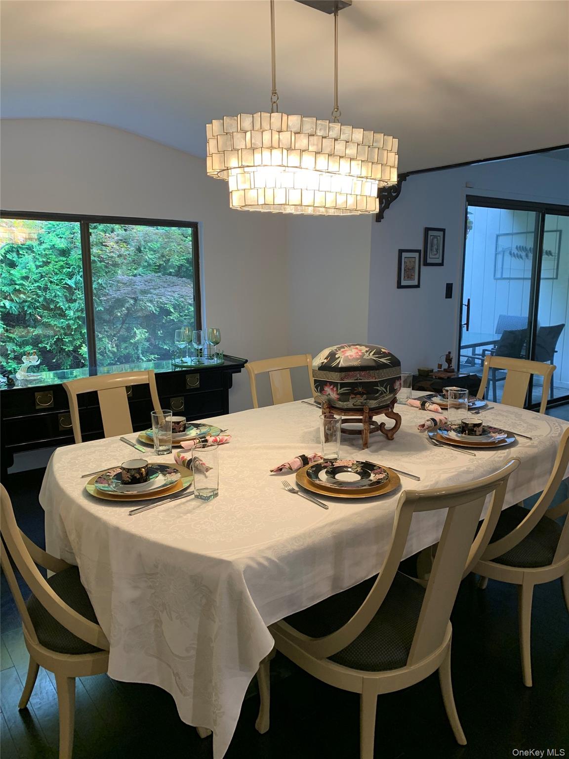 40 Cedar Lane N, Glen Head, NY 11545