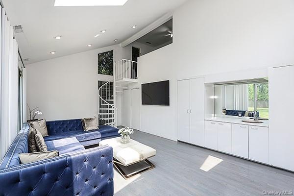 145 Arrandale Avenue, Great Neck, NY 11024