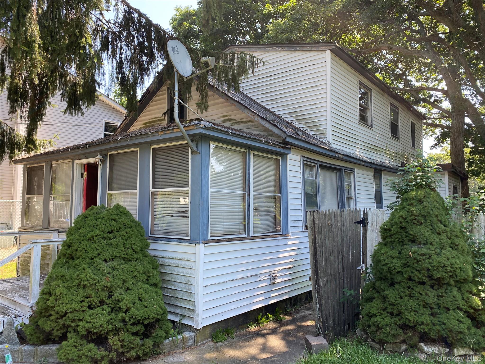 202 Commack Road, Mastic Beach, NY 11951