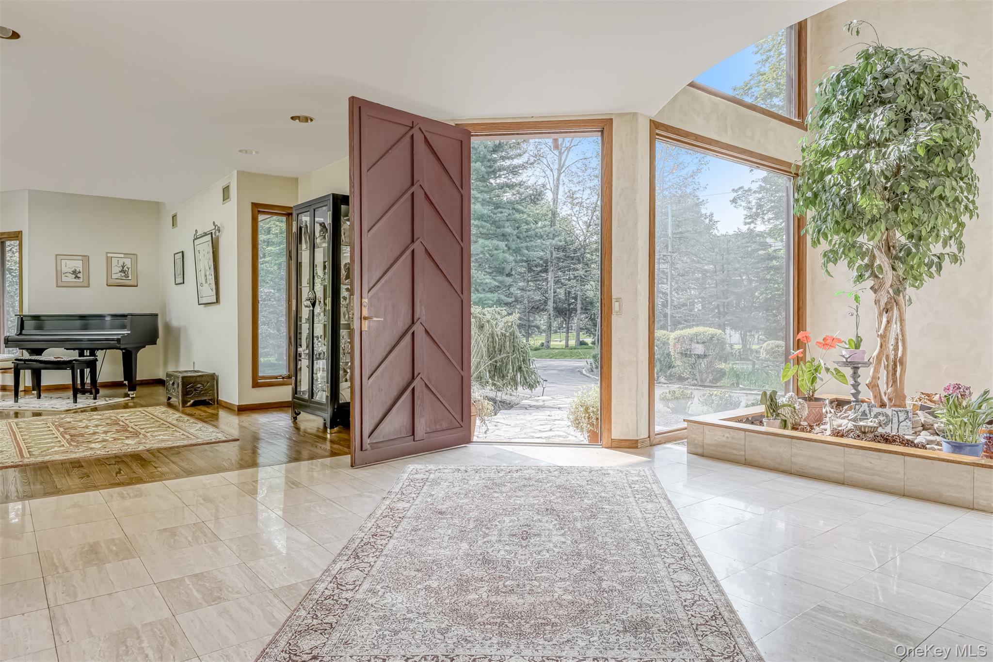 352 Phillips Hill Road, New City, NY 10956