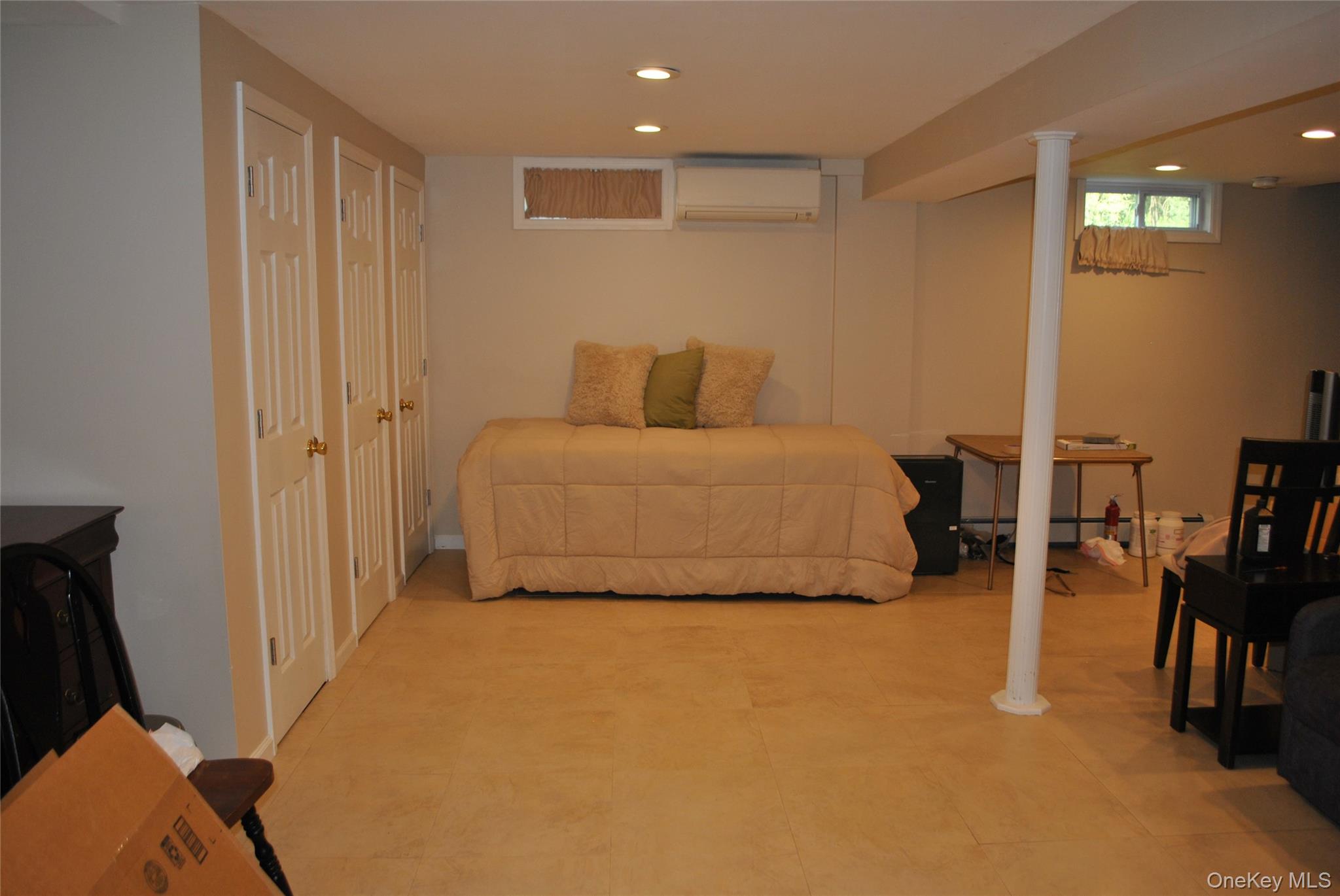 873 Hill Ave, Pine Bush, NY 12566