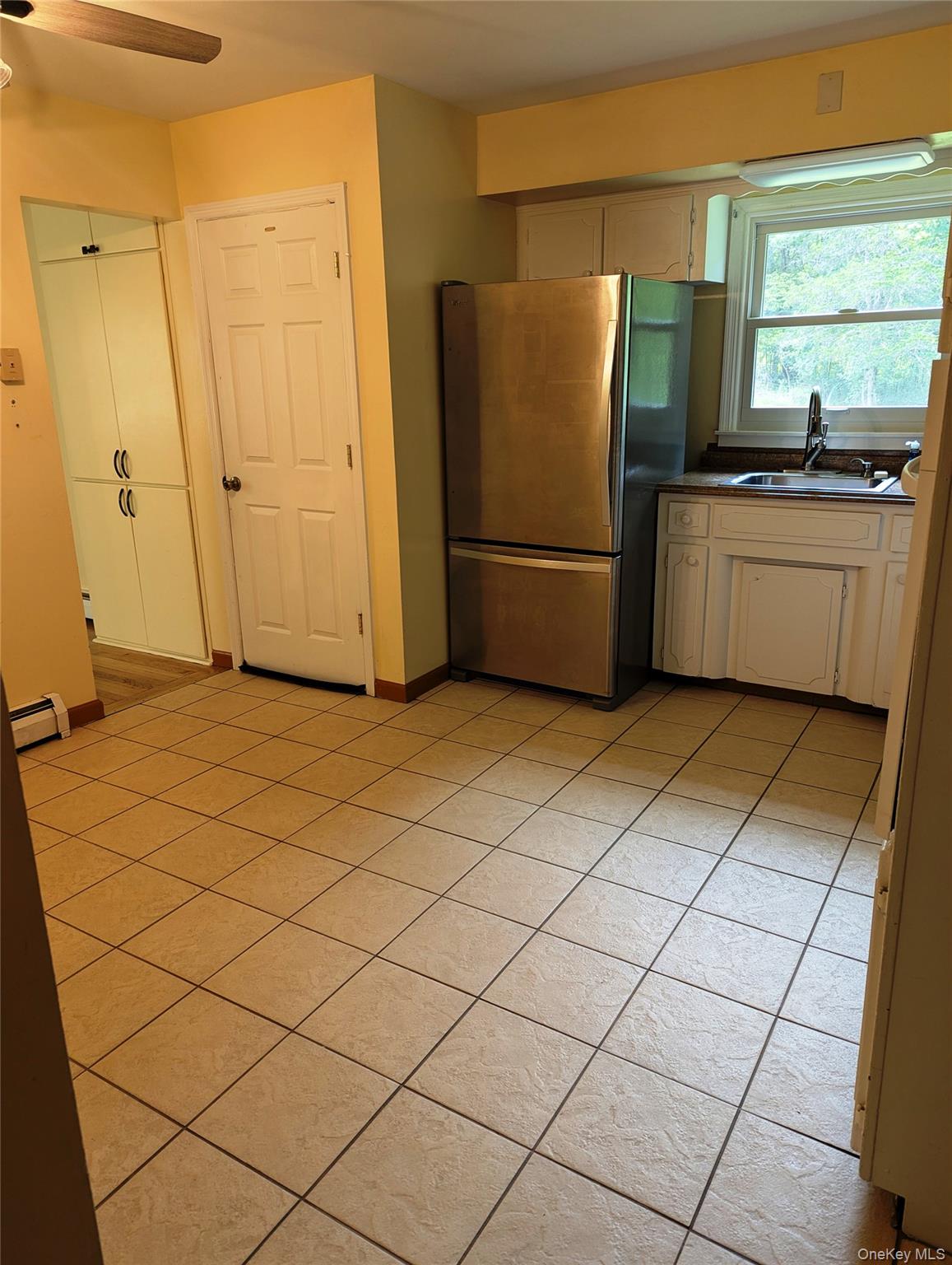 873 Hill Ave, Pine Bush, NY 12566