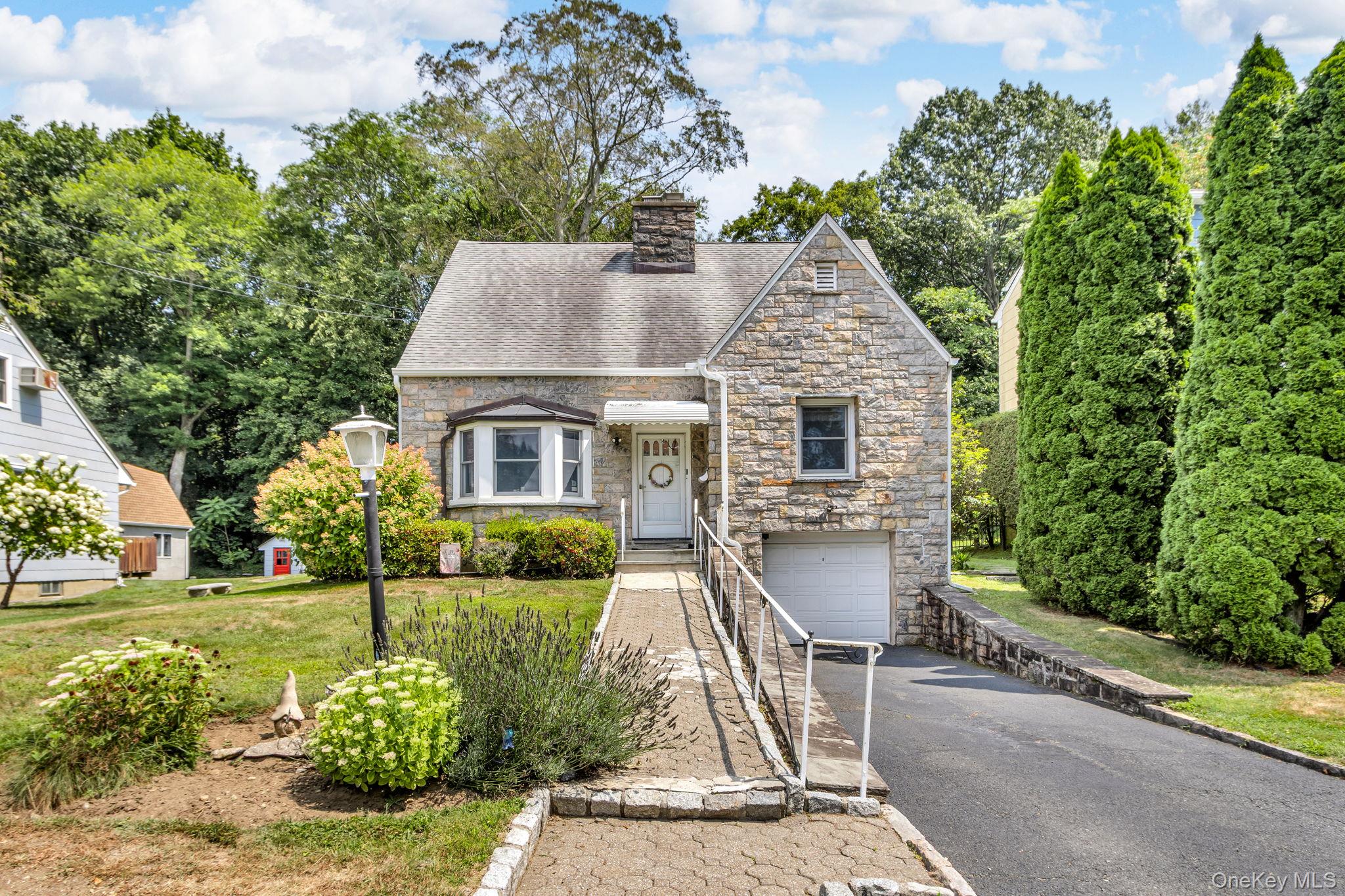 14 Coralyn Avenue, White Plains, NY 10605