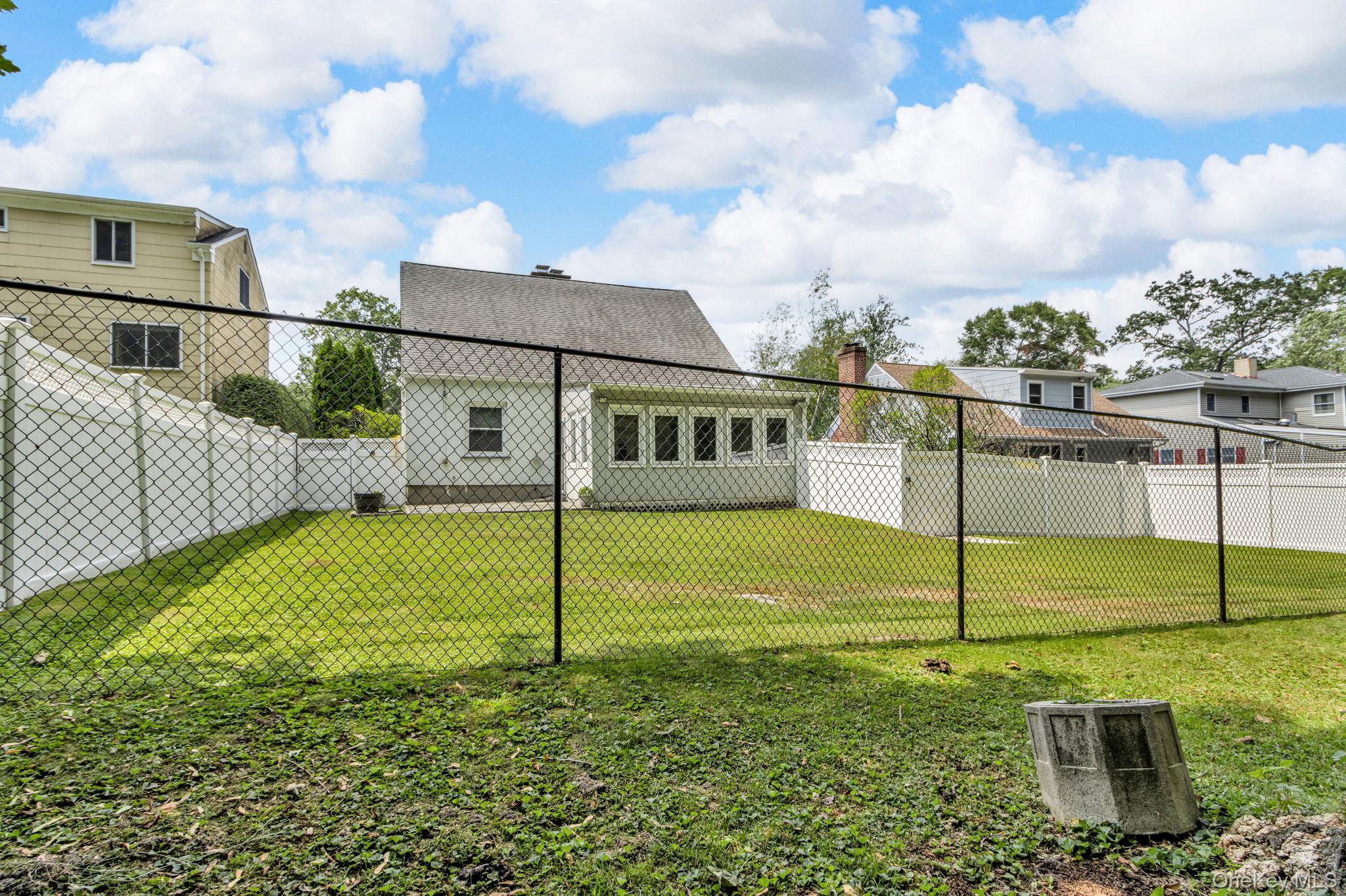 14 Coralyn Avenue, White Plains, NY 10605