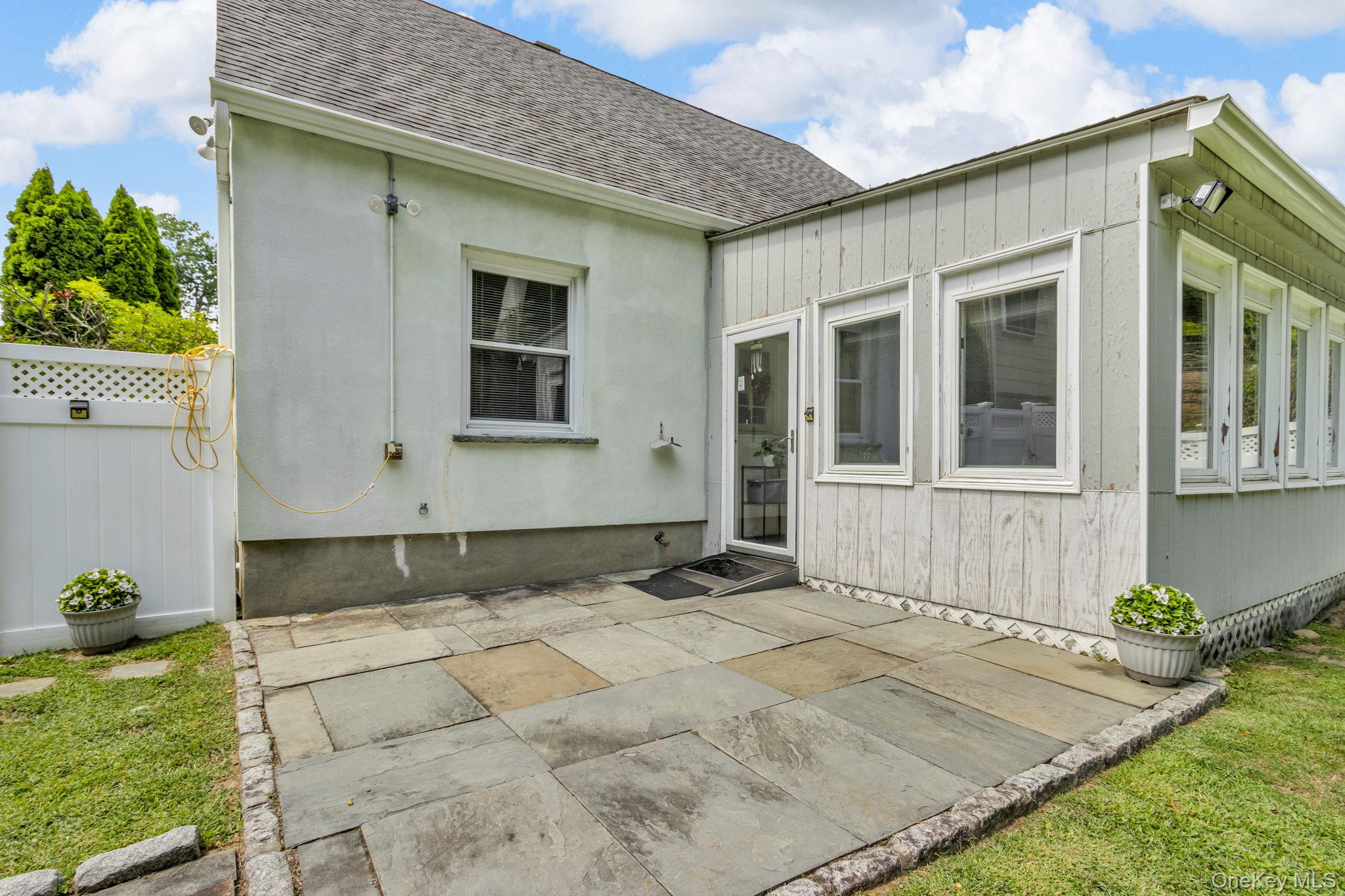 14 Coralyn Avenue, White Plains, NY 10605