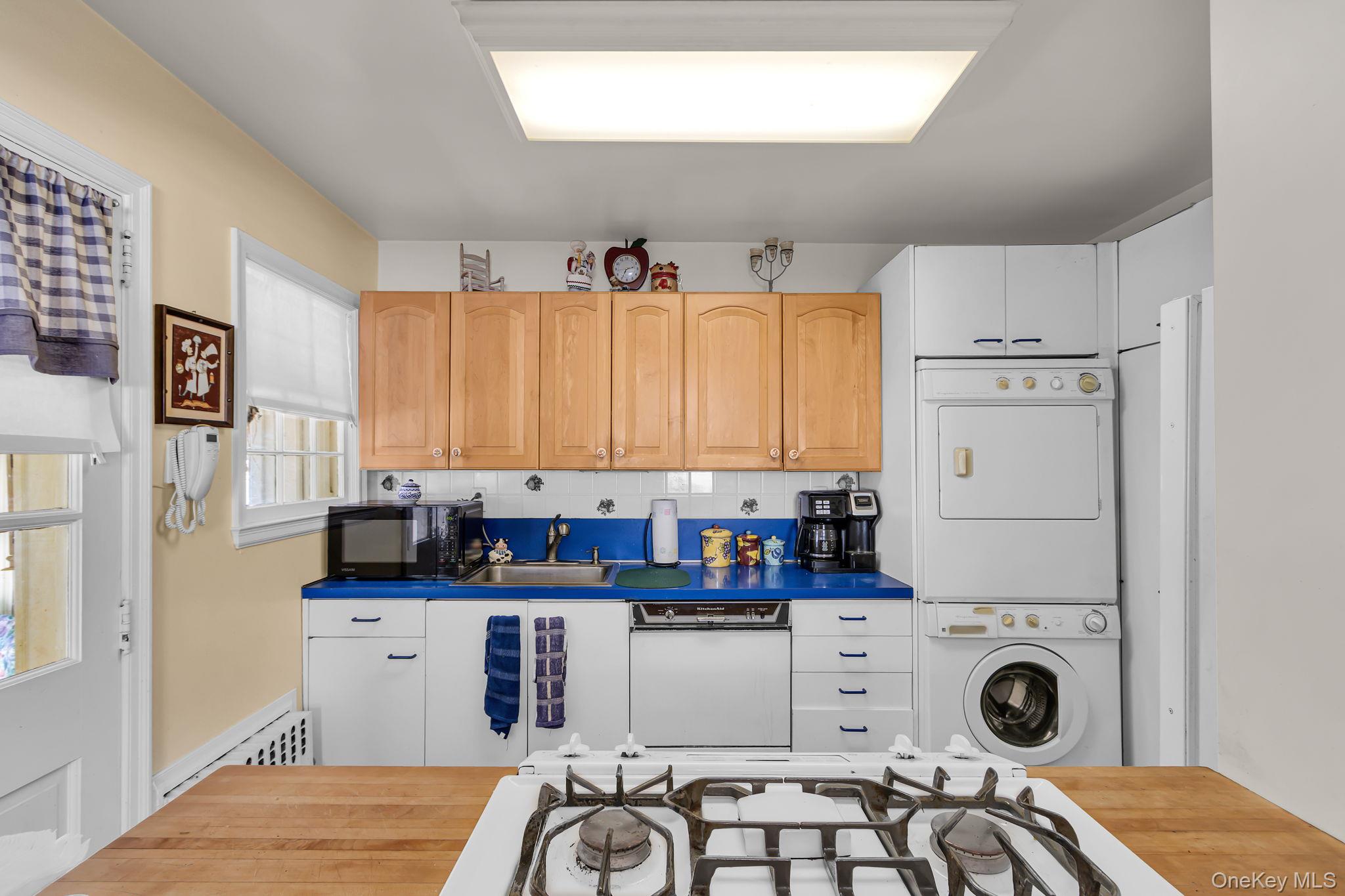 14 Coralyn Avenue, White Plains, NY 10605