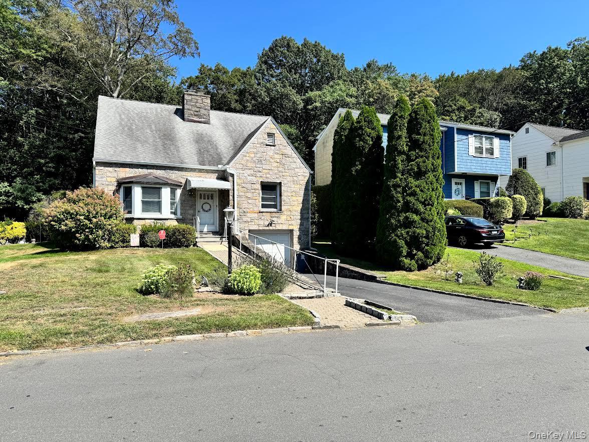14 Coralyn Avenue, White Plains, NY 10605