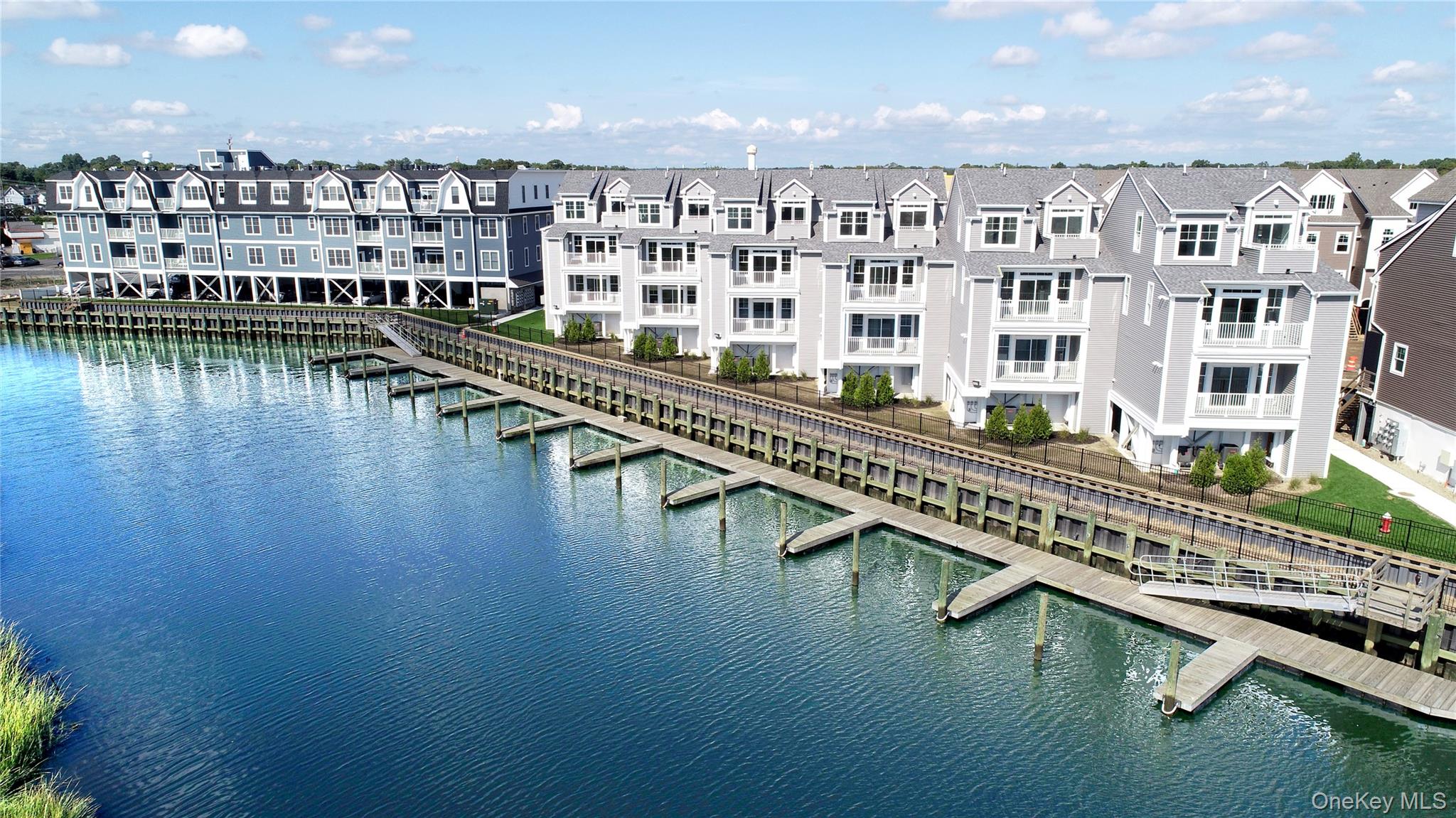 535 Marina Pointe Drive # 535, East Rockaway, NY 11518