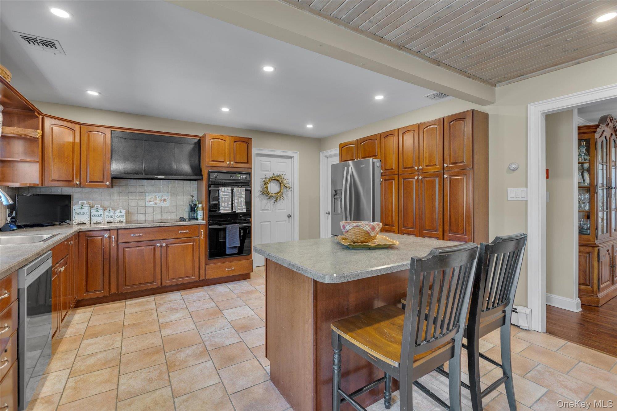 222 Bay Avenue, Bayport, NY 11705