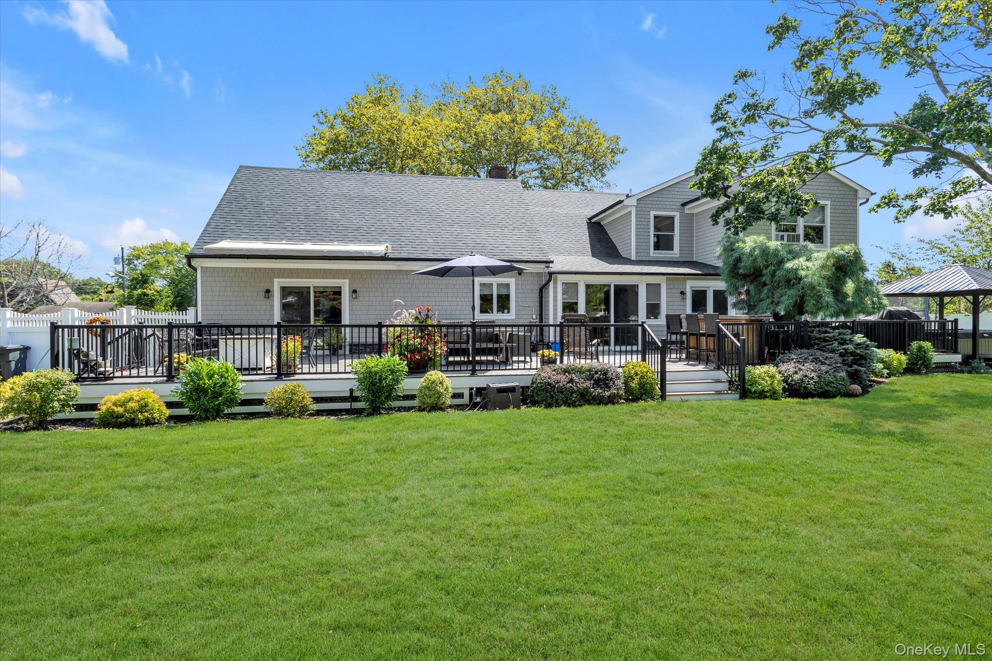 222 Bay Avenue, Bayport, NY 11705