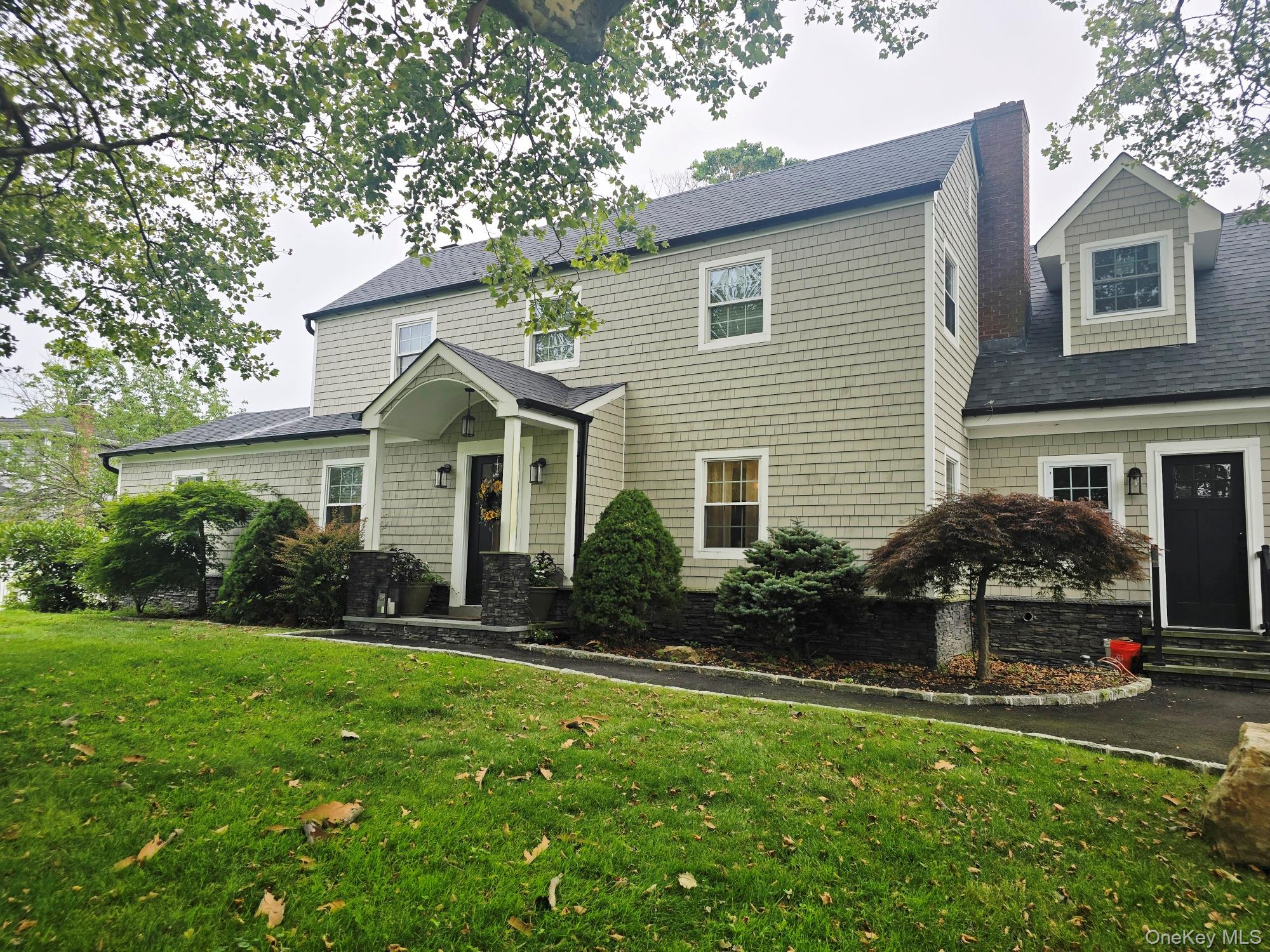 222 Bay Avenue, Bayport, NY 11705