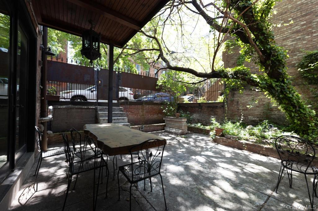 529 Manhattan Avenue, New York (Manhattan), NY 10027