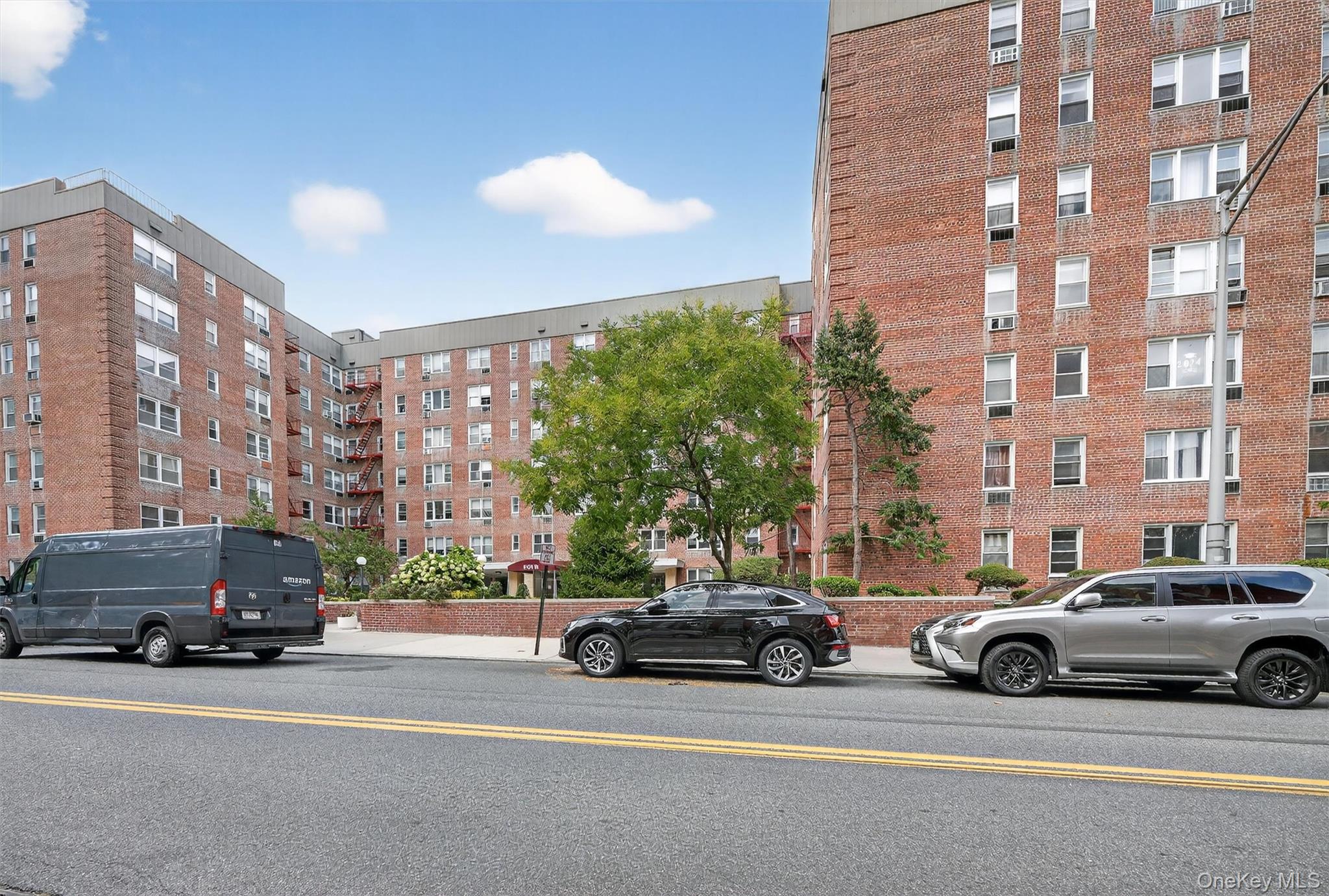 4 Sadore Lane # 4U, Yonkers, NY 10710