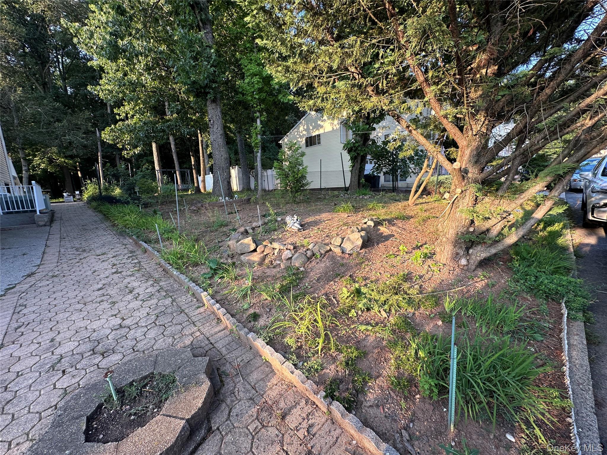 55 Quail Lane, Staten Island, NY 10309