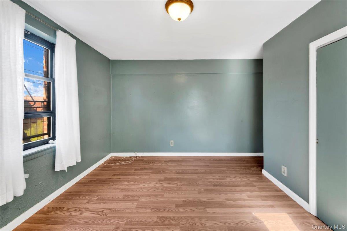 25-40 Union Street # 3F, Flushing, NY 11354