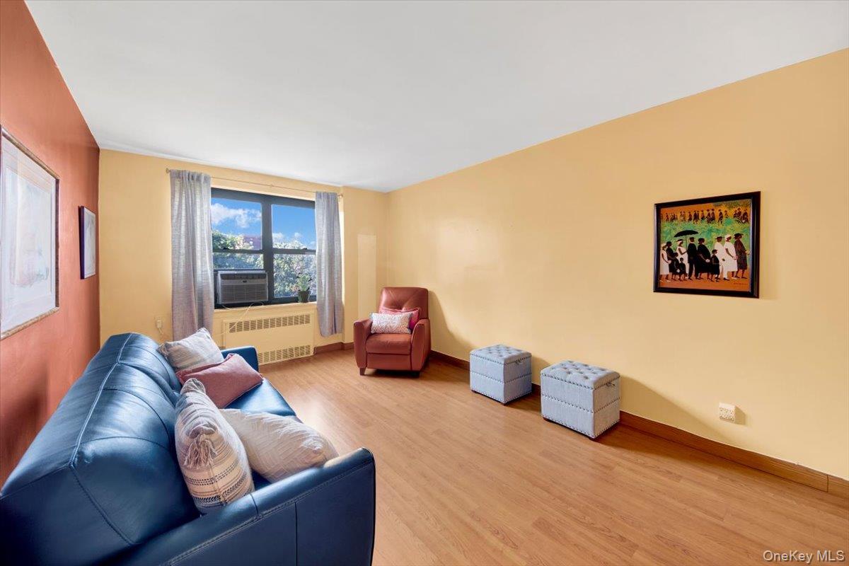 25-40 Union Street # 3F, Flushing, NY 11354