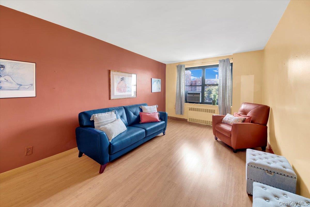 25-40 Union Street # 3F, Flushing, NY 11354