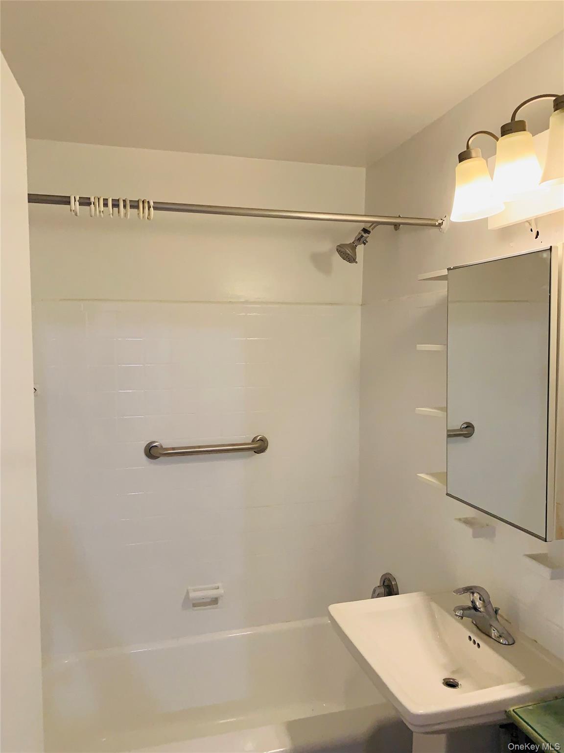 80 Knolls Crescent # 6M, Bronx, NY 10463