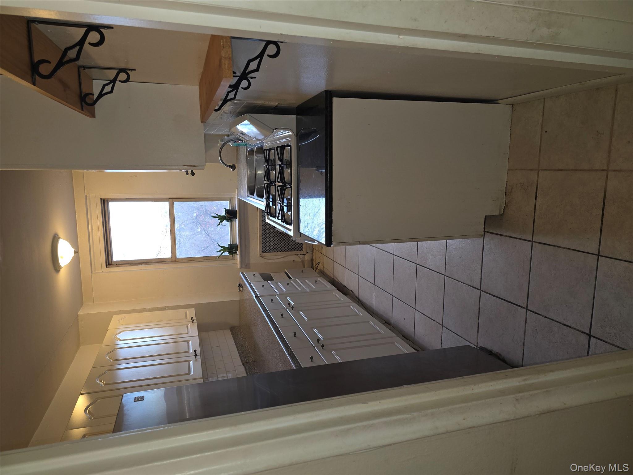 80 Knolls Crescent # 6M, Bronx, NY 10463