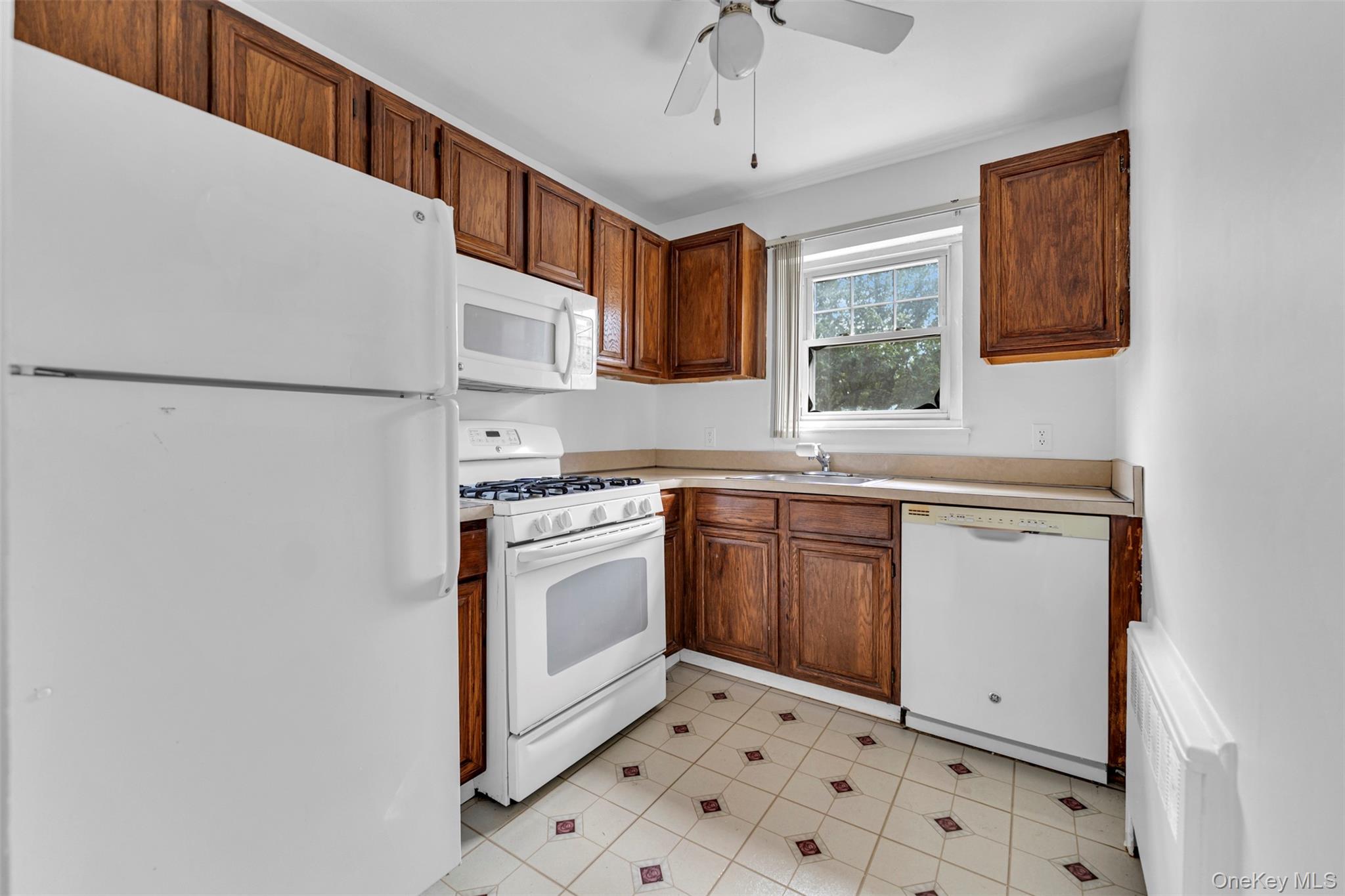 1879 Crompond Road # F9, Peekskill, NY 10566