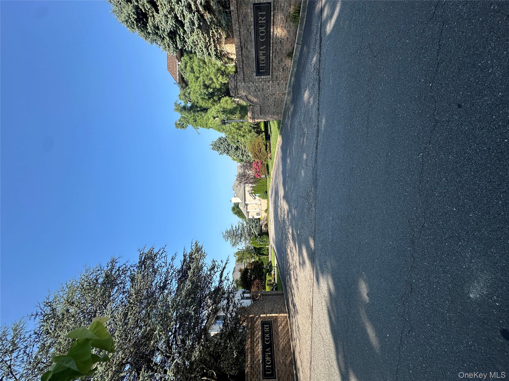 1 Utopia Court, Staten Island, NY 10304