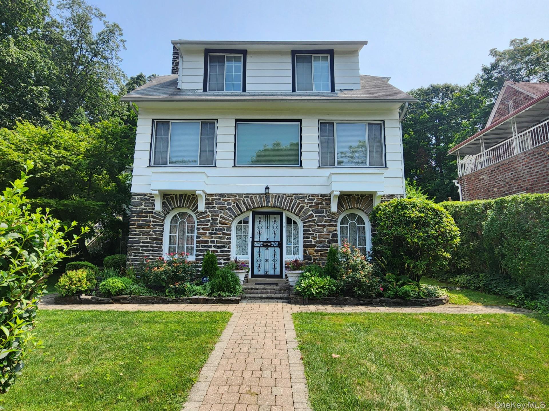 19 Esplanade, Mount Vernon, NY 10553