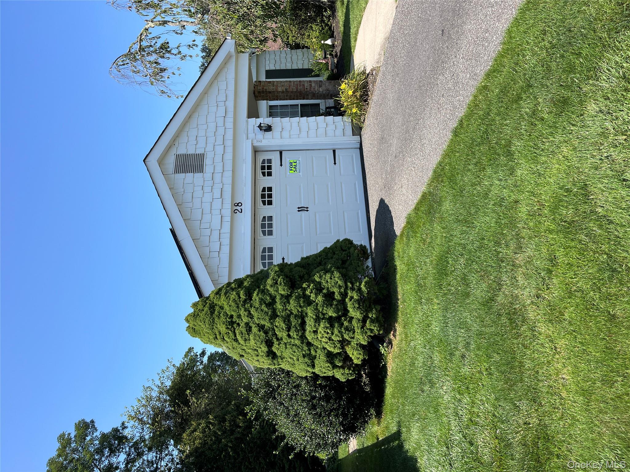 28 Kingston Drive, Ridge, NY 11961