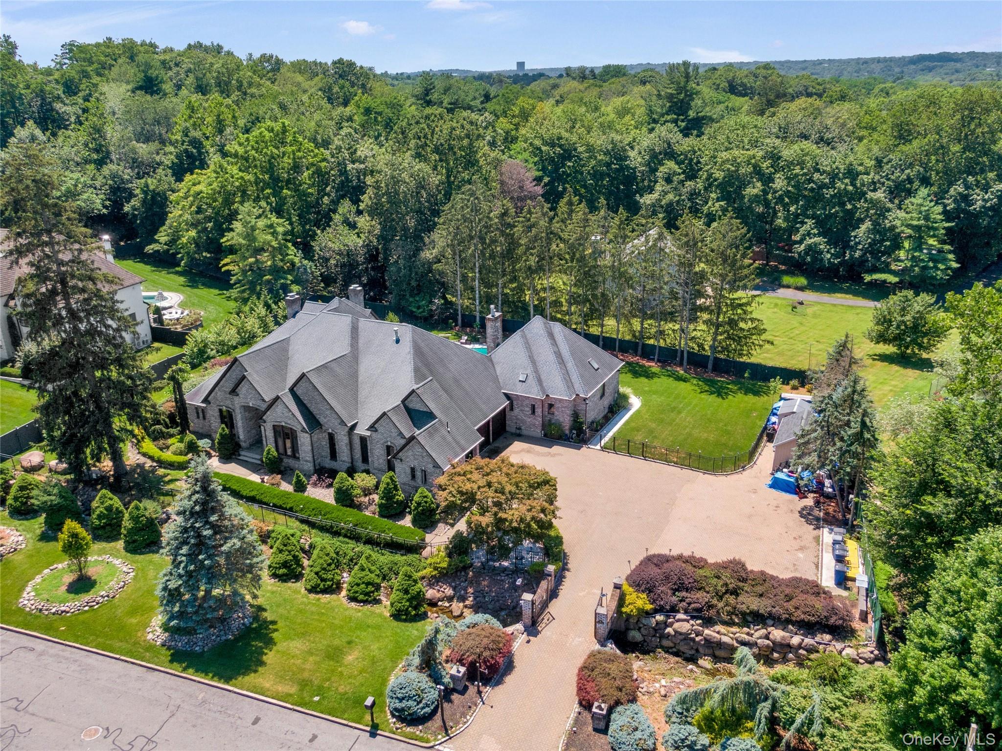 26 Pine Glen Drive, Blauvelt, NY 10913