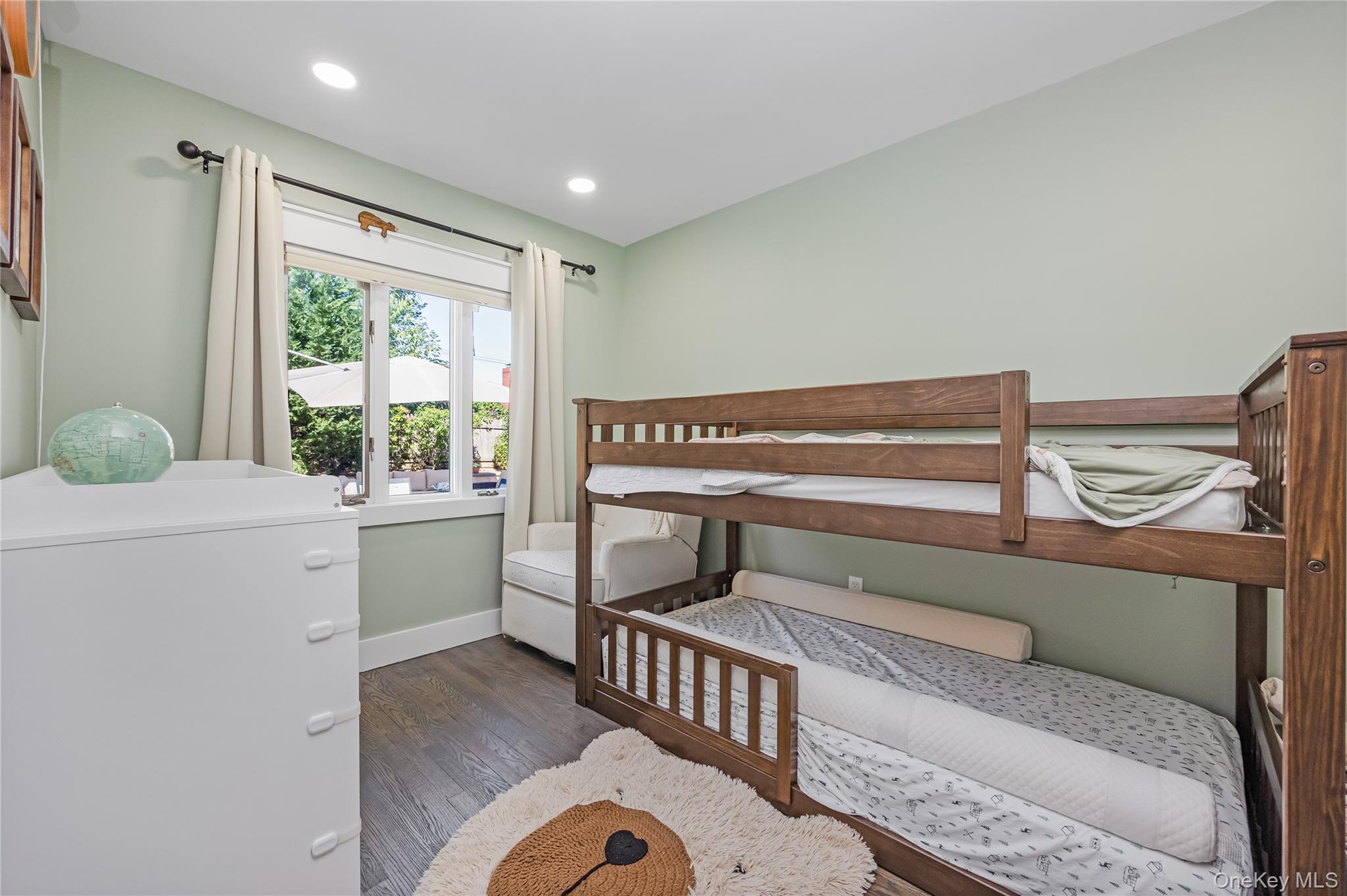 16 Lynwood Drive, Valley Stream, NY 11580