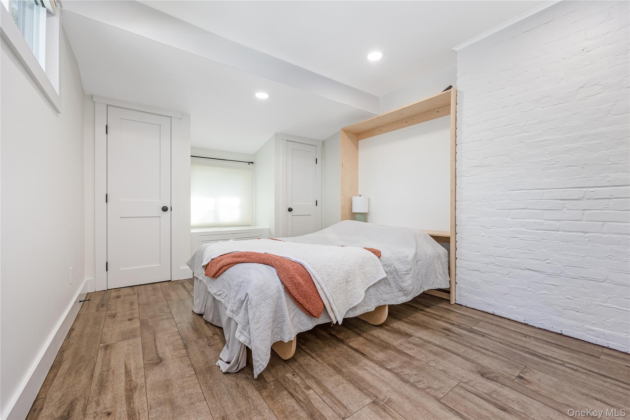 16 Lynwood Drive, Valley Stream, NY 11580