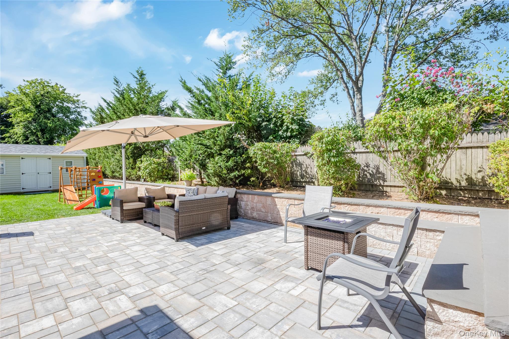 16 Lynwood Drive, Valley Stream, NY 11580