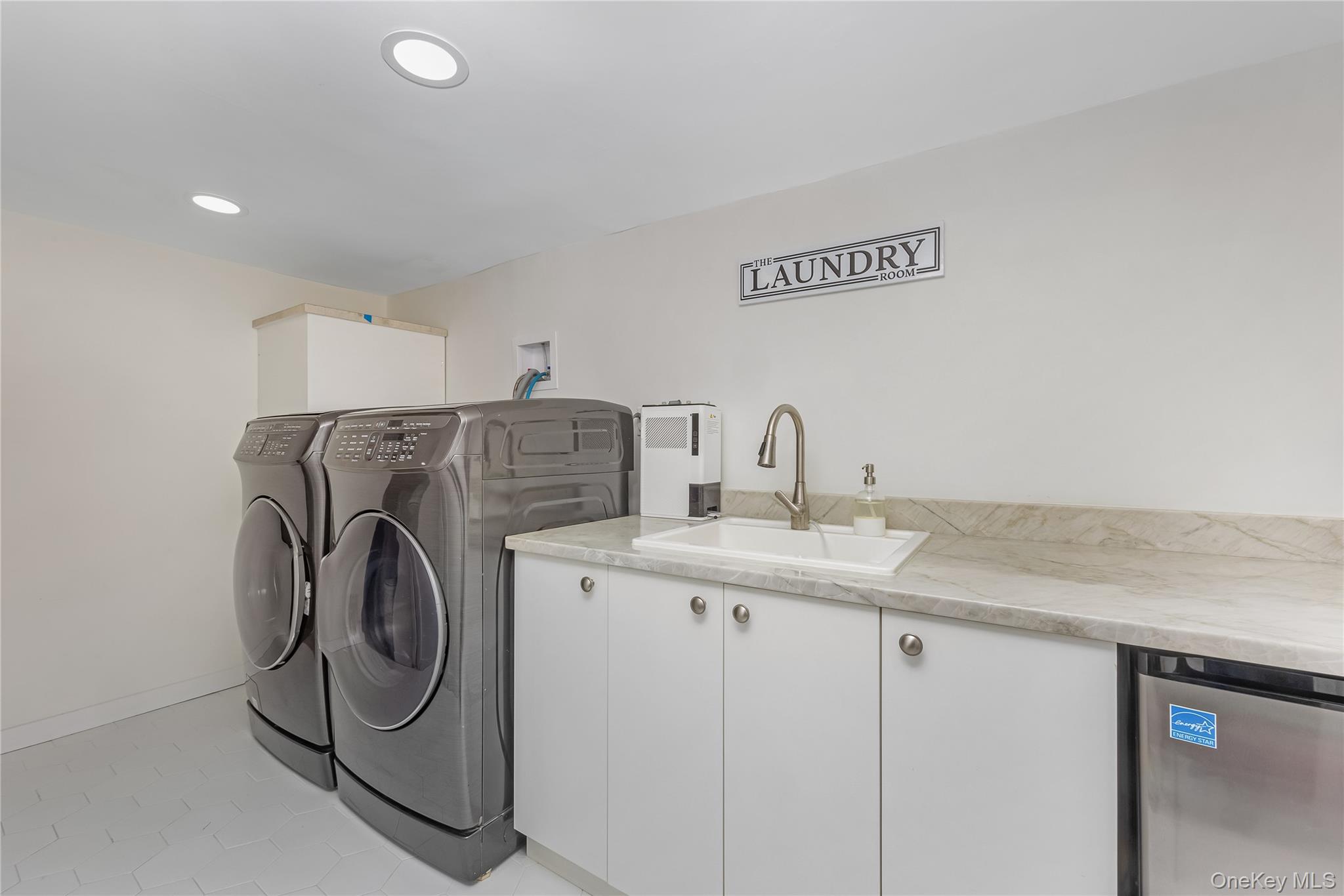 16 Lynwood Drive, Valley Stream, NY 11580