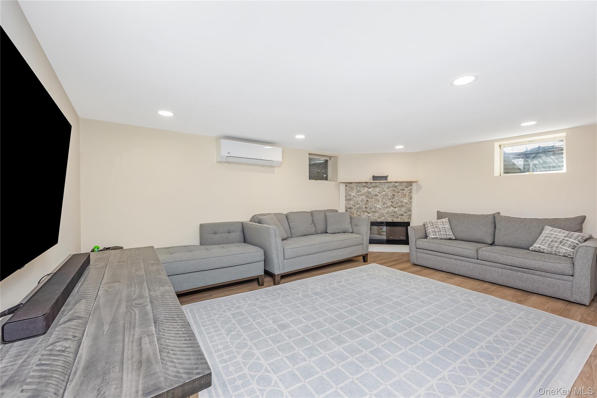 16 Lynwood Drive, Valley Stream, NY 11580