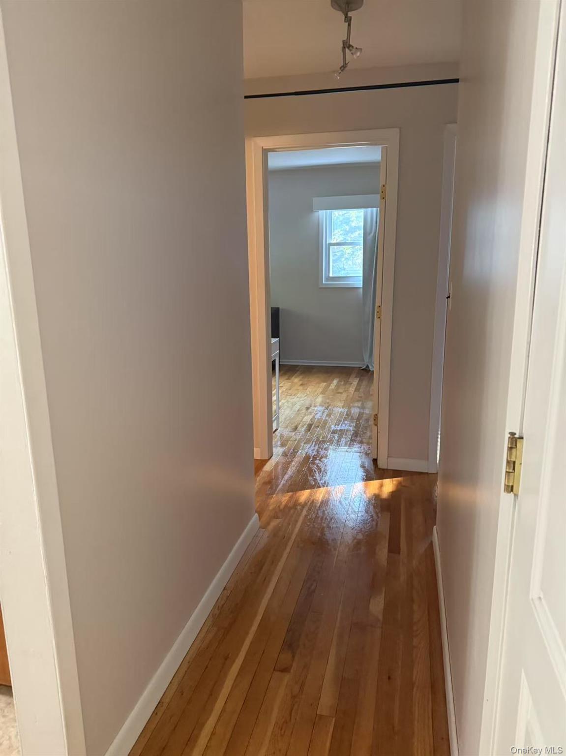 216 Glenwood Lane, Port Jefferson, NY 11777