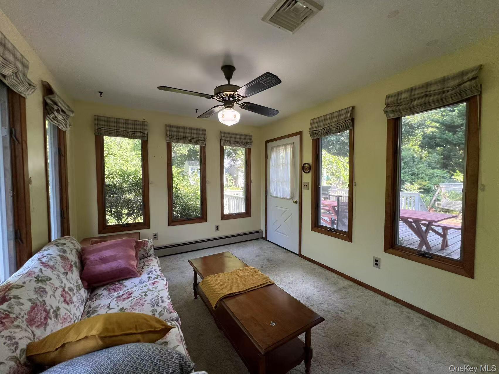 216 Glenwood Lane, Port Jefferson, NY 11777